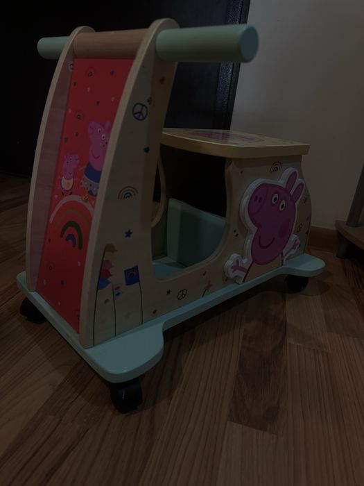 Scuter din lemn Peppa Pig