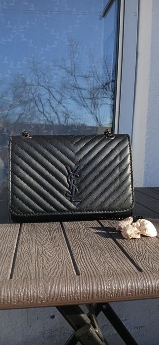 Чанта на louis vuitton