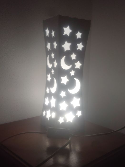 Lampa de copii pentru noptiera