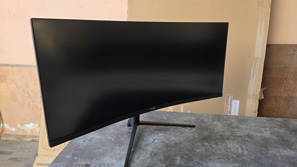 Монитор Pixel 34' 180hz 3440x1440. В идеальном состоянии . Коробка док