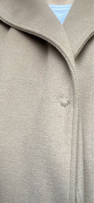 Кашемировое пальто цвета Camel