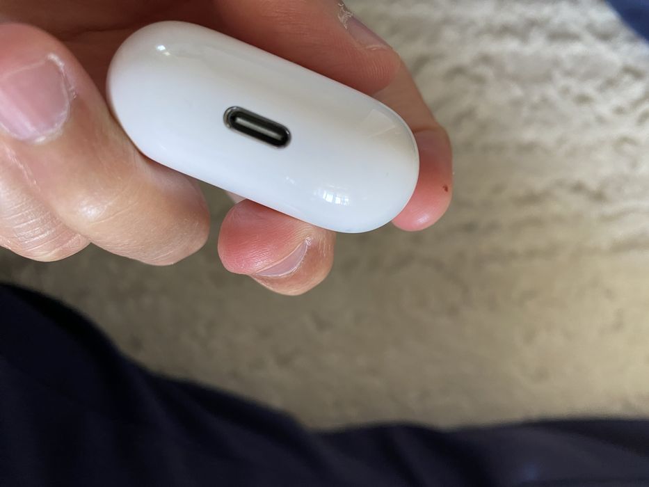 Кейс от наушников airpods 4