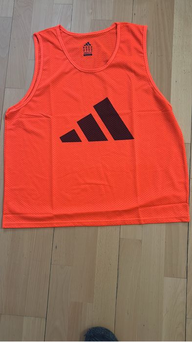 Манишки-взрослые.