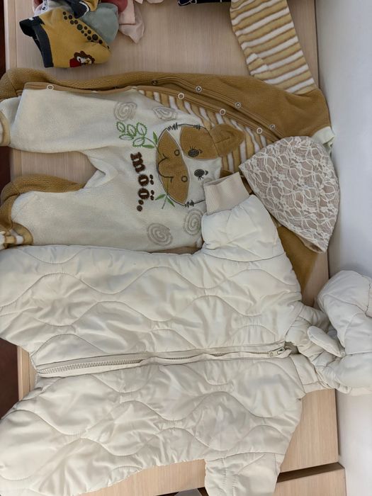 Отдам одежду на девочку