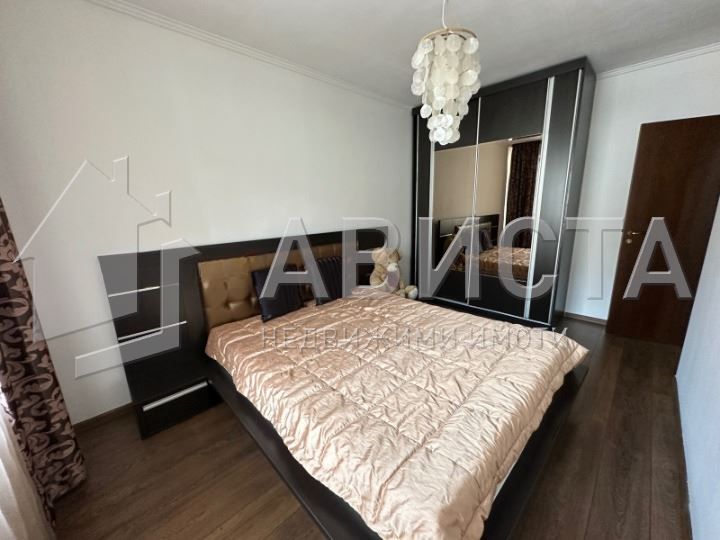 Дава се под наем Тристаен апартамент в София, Зона Б-18 - 95 кв.м за 700 € - Снимка #5