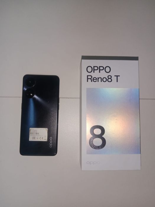 Продаю телефон oppo