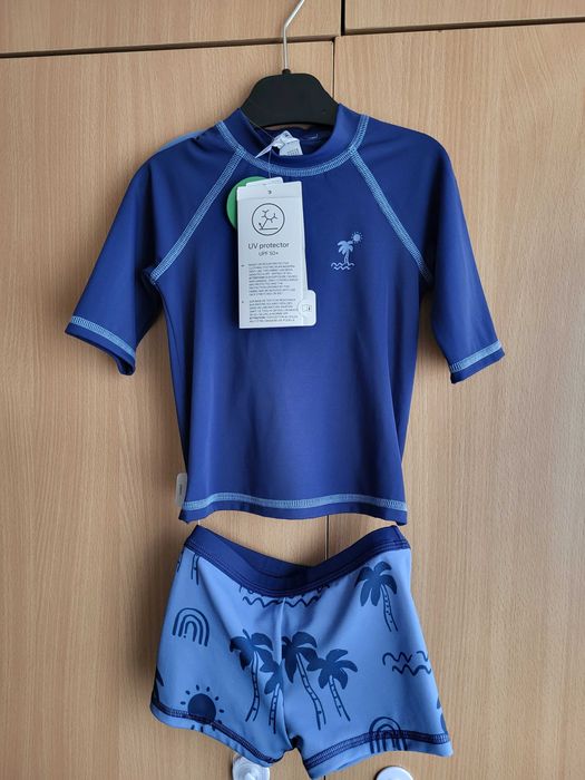 Vand costum de baie marimea 80 (9-12 luni)