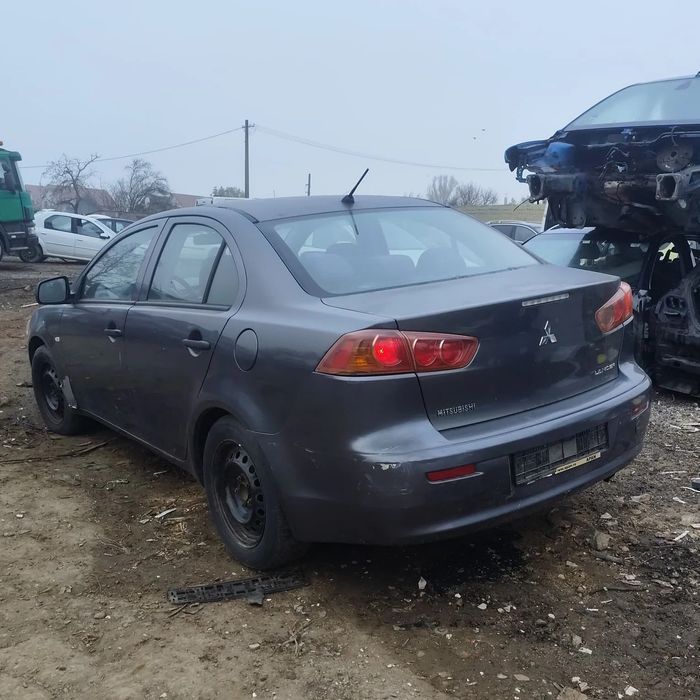 Dezmembrari Mitsubishi LANCER (CY/ZA, CXA) (2007-) 2.0 DI-D Motorina