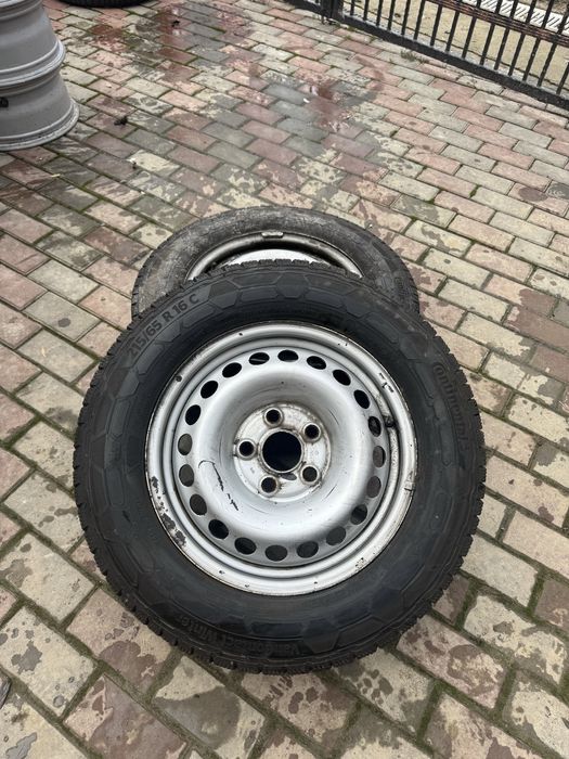 Anvelope 215 65 16 C , Continental