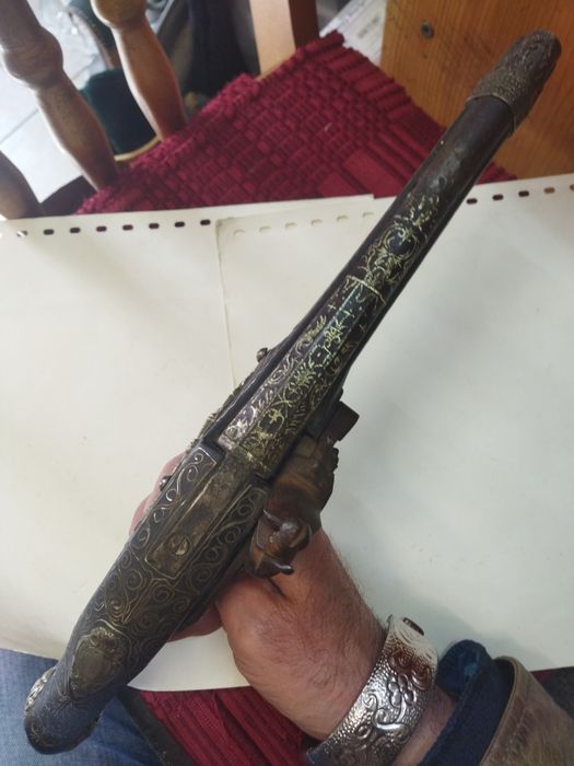 Продава се един Стар красавец