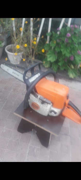 Продам бензопилу