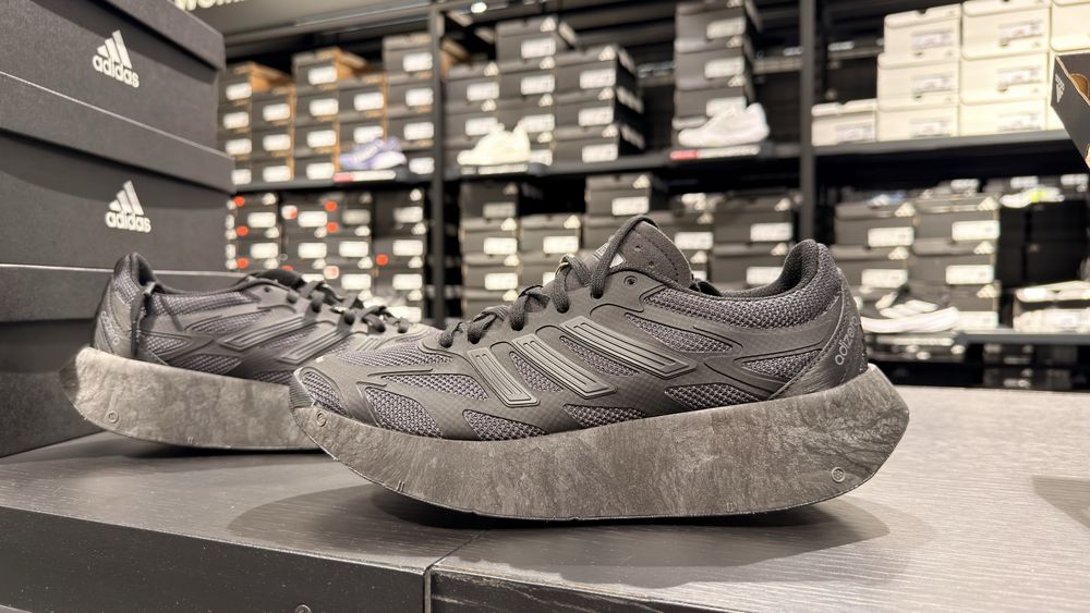 Adidas Adizero Aruku Black originali , cutie ( nr 42 )