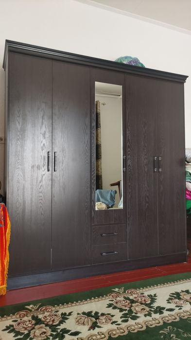 Гарнитура и шифоньер келисимили