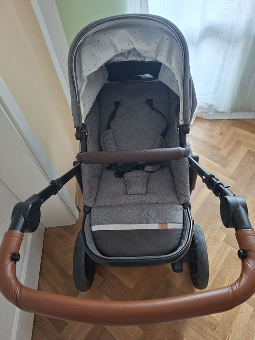 Бебешка количка  3 в 1 Kinderkraft в сиво 0+