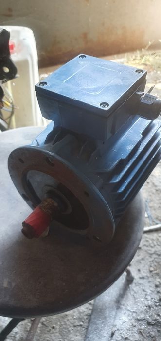 Фланцевый электродвигатель