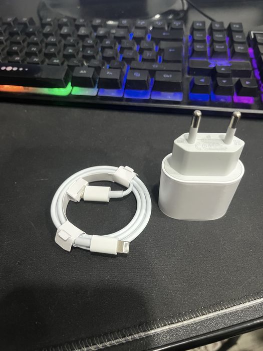 Зарядка на айфон