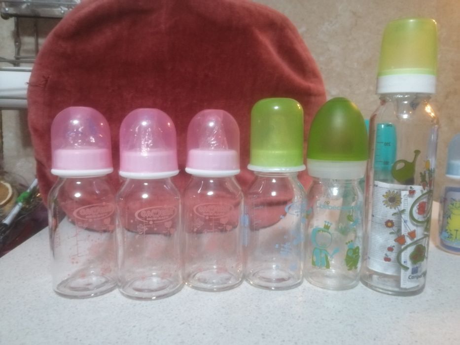 Нови Бебешки аксесоари-шишета Камера, биберони, лъжички