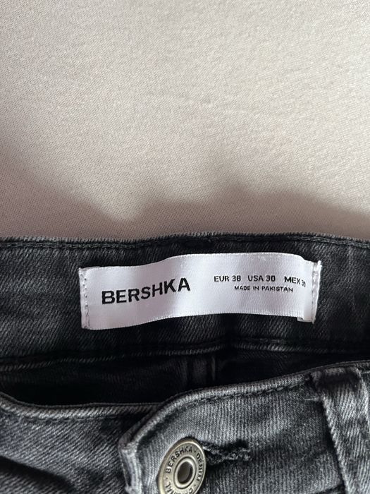 blugi bershka marimea 38