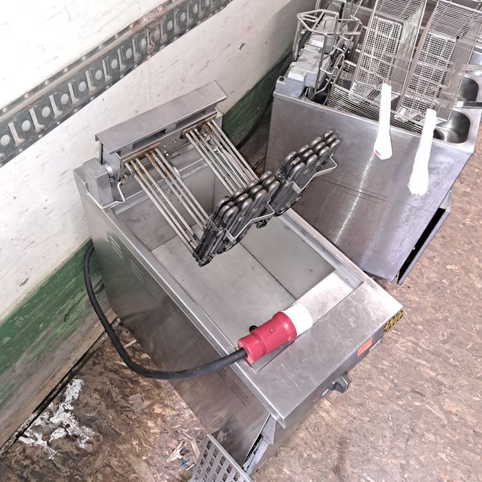 Фритюрник професионален FALCON с филтрираща система