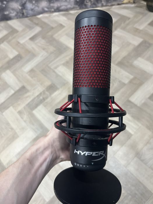 Микрофон Hyper X Quadcast