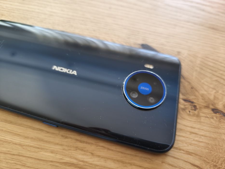 Nokia 8.3 5G с 6GB RAM и 64GB ROM в отлично състоя