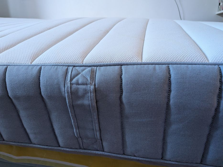 Saltea Ikea cu arcuri 160x200