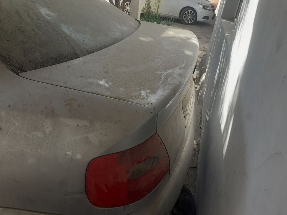Audi A4 shu trushi sotiladi yurub trubdi 100%