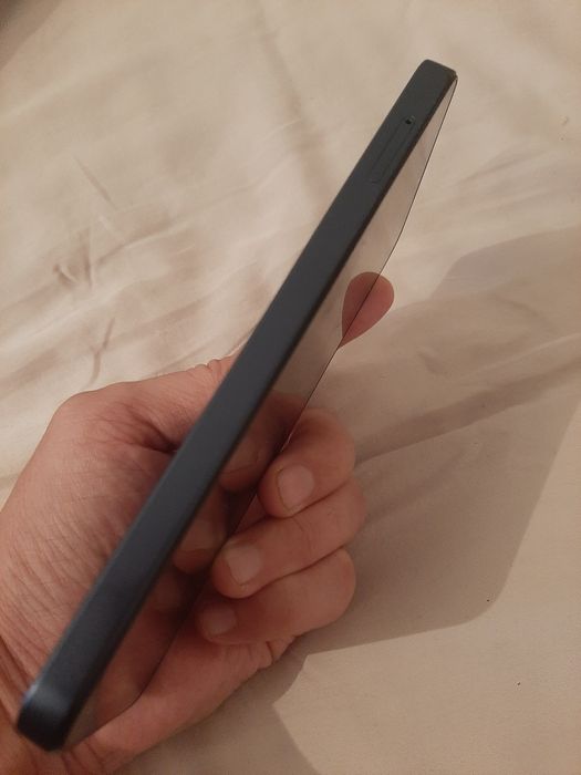 Продам телефон...