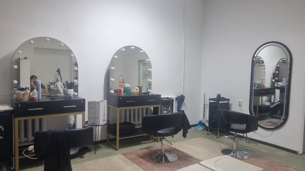 Сдам кресло парикмахера