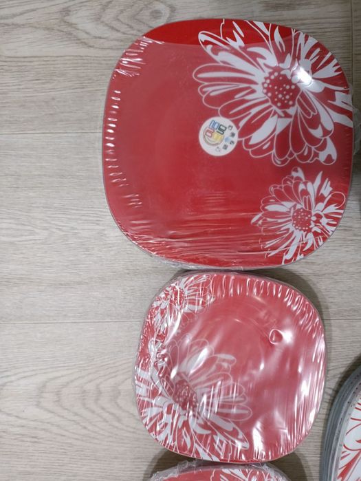 Новый  стеклянной посуды Golesto (Иран) - 25 предметов, "Красные