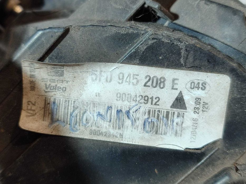 Stop aripă spate dreaptă Hatchback Seat Leon 5F 2015 1.6 Diesel 77kW Cod OEM: 5F0945208E (5G3)