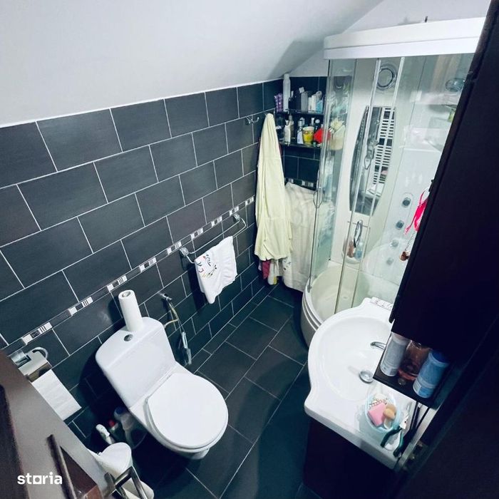 De vanzare Casa individuala cu piscina, situata in zona Cetate Lidl.