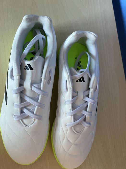 Adidas Оригинални стоножки 38-ми номер