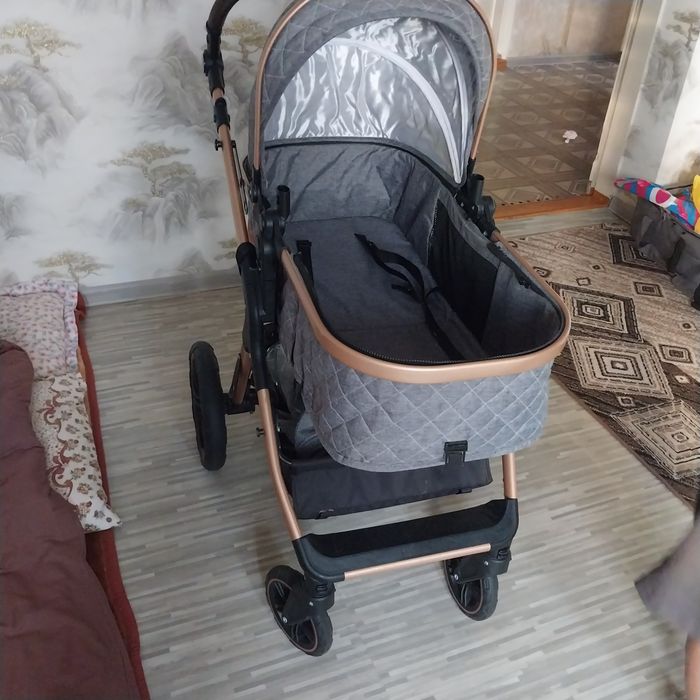 Продам детскую каляску