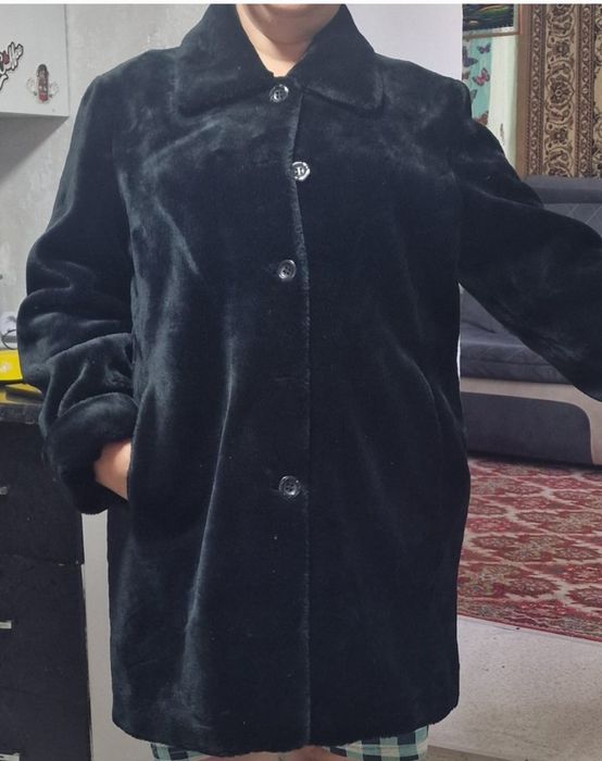 Продам каракулевую шубу