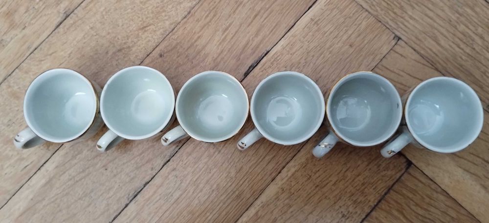 Комплект от шест антикварни порцеланови чашки 20 мл.