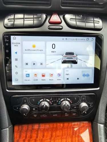 Navigație Android 15 Mercedes C-Class W203 4GB RAM –Carplay, QLED, DSP