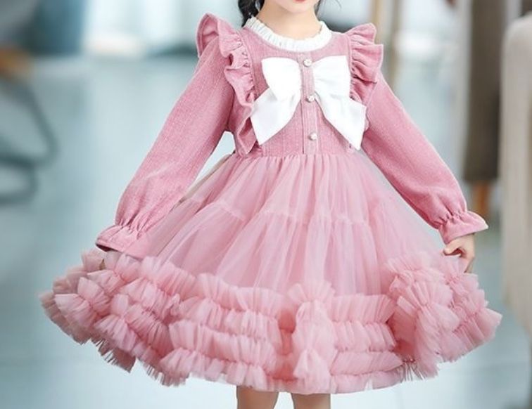 Платье на девочку 2-3 годика.