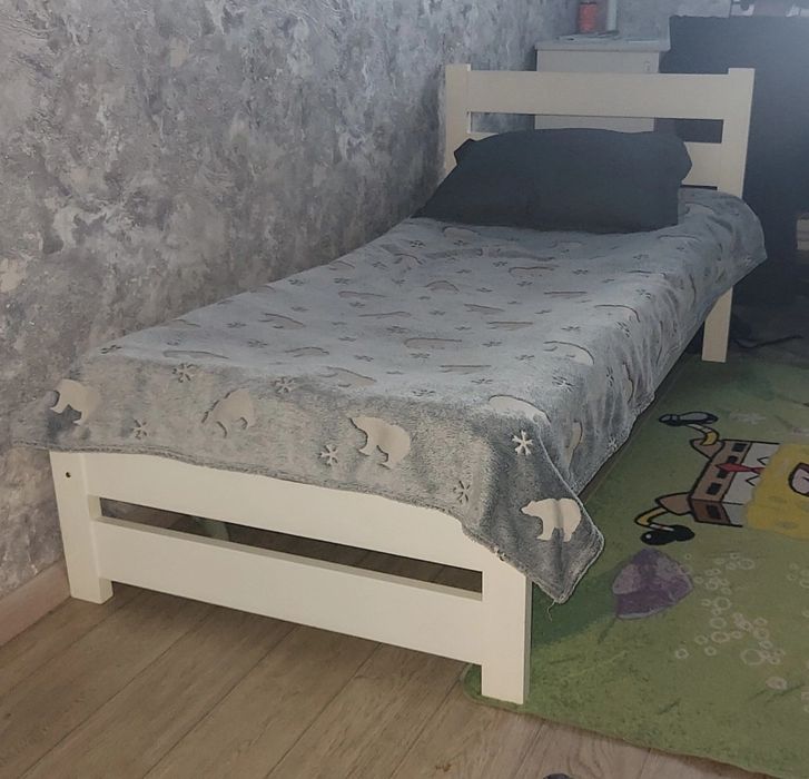 Продам кровати .