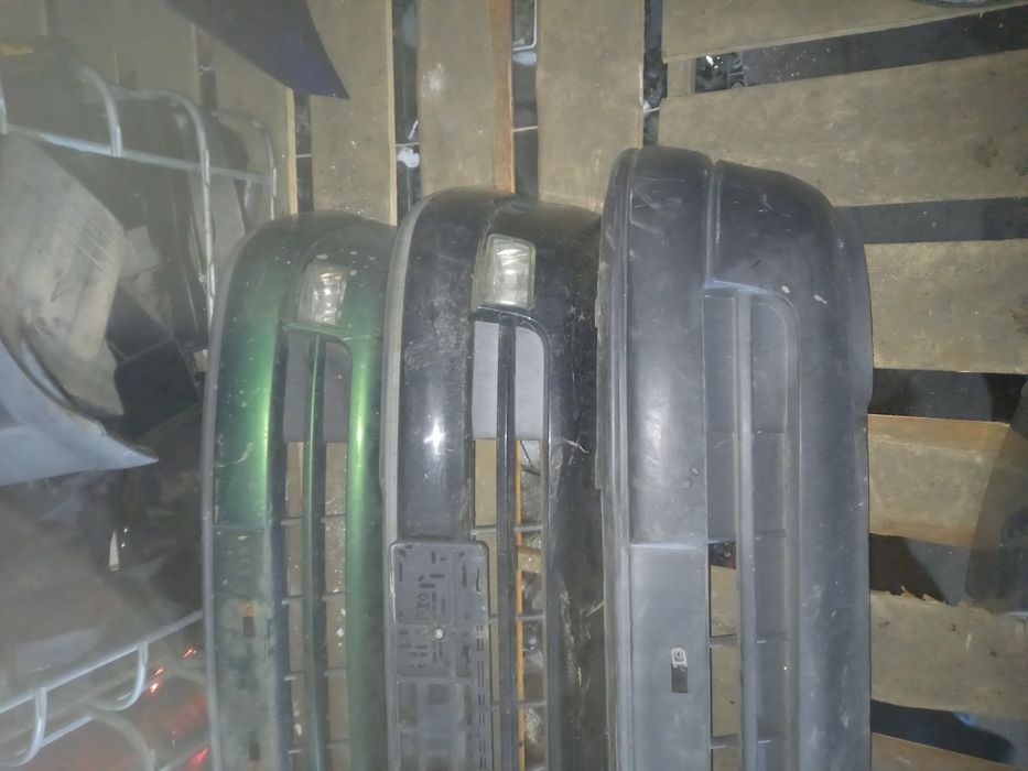 Бампер передний на Опель Астра F