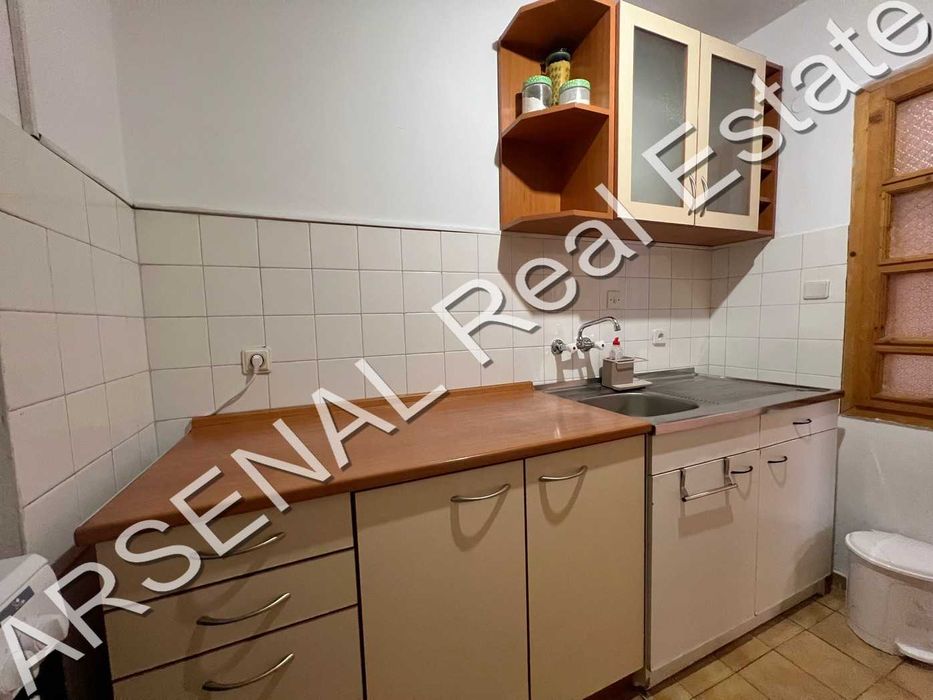 Дава се под наем Двустаен апартамент в София, Център - 80 кв.м за 475 € - Снимка #1