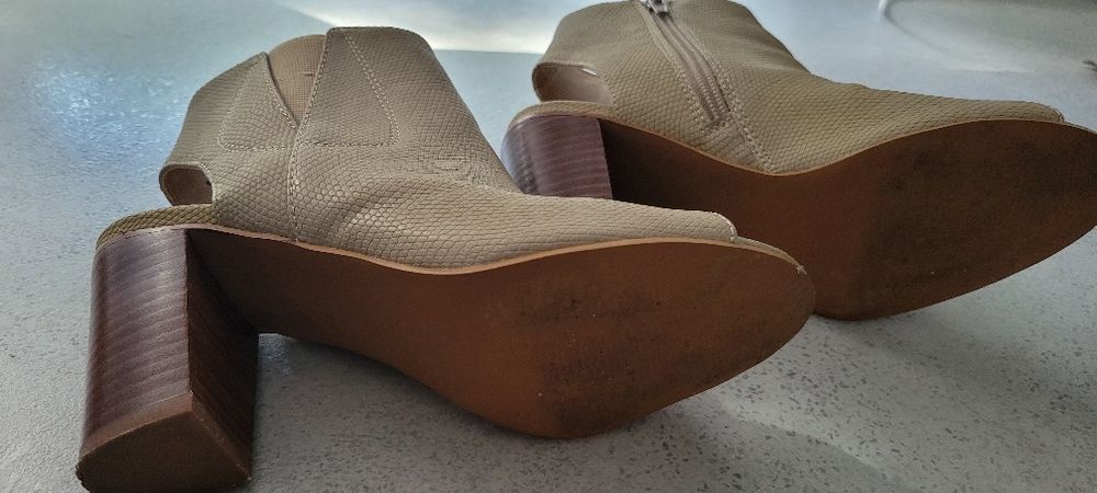 Sandale cu toc Steve Madden