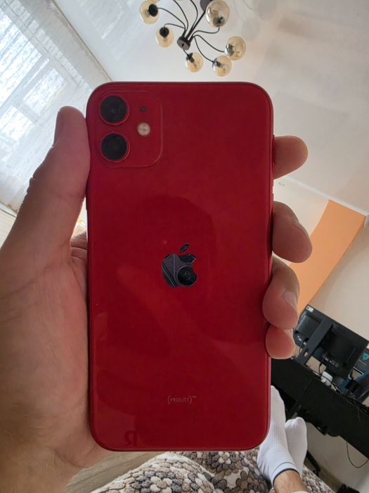 iPhone 11 128 Product Red — Состояние отличное