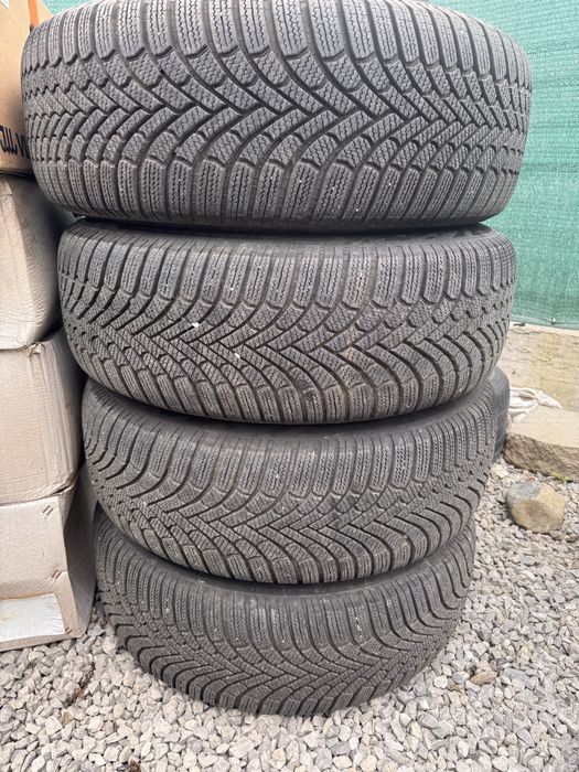 Продавам гуми 235 60 18 с джанти за Ауди Q7/Tuareg/Porshe!