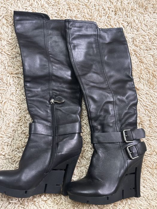 Кожаные сапоги европейка