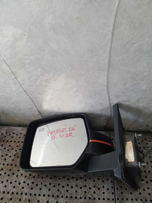 Oglinda electrica stanga jeep patriot 2006 PENTRU PIESE