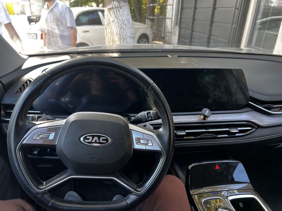 Авто в Аренду JAC JS6
