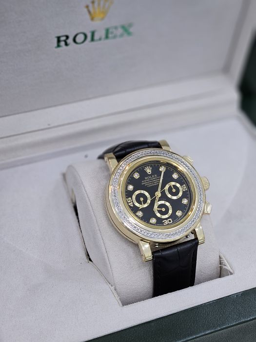 Изумительно красивые ролексы из золото585 пробы и россыпью бриллиантов