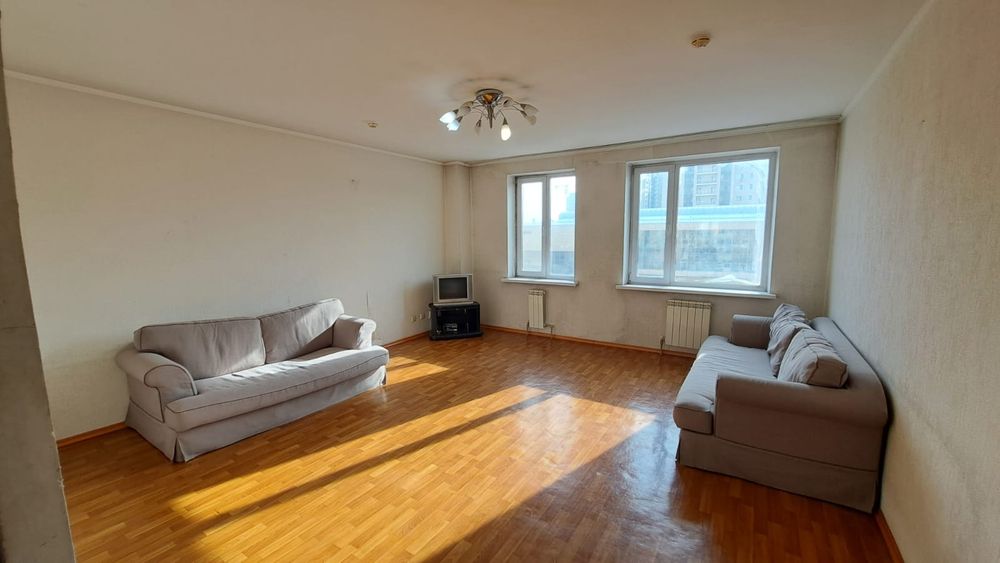 Продается 2 комн квартира