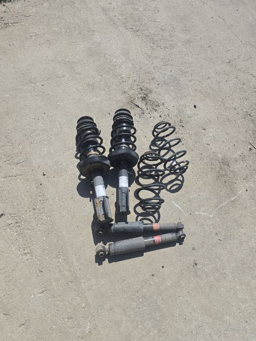 Kit set complet suspensie arcuri si amortizoare fata spate Opel Astra